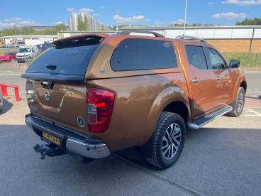 SPOTICAR Nissan Navara 2.3 Dci Tekna Auto 4wd Euro 6 4dr Used Car - Commercial Vehicle Diesel Yellow - Melton Mowbray - 1200634260_5