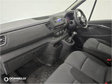 SPOTICAR Nissan Primastar 2.0 Dci 30 Acenta L2 H1 Euro 6 (s/s) 5dr Used Car - Commercial Vehicle Diesel White - Dungannon - 1200642094_4