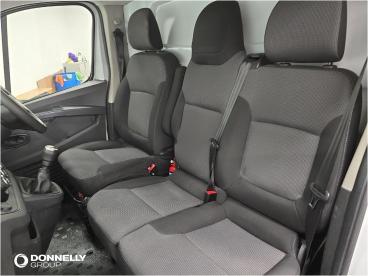 SPOTICAR Nissan Primastar 2.0 Dci 30 Acenta L2 H1 Euro 6 (s/s) 5dr Used Car - Commercial Vehicle Diesel White - Dungannon - 1200642094_5