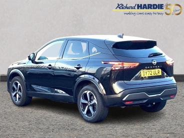 SPOTICAR Nissan Qashqai 1.3 Dig-t Mhev N-connecta Euro 6 (s/s) 5dr Used Car - Suv Hybrid Black - Wallsend - 1200517186_2