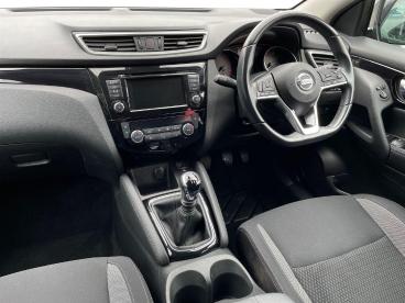 SPOTICAR Nissan Qashqai 1.3 Dig-t Acenta Premium Euro 6 (s/s) 5dr Used Car - Suv Petrol Silver - Ashington - 1200526913_3