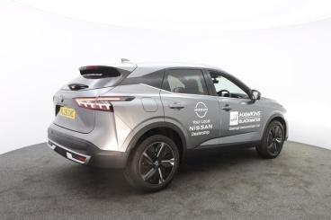 SPOTICAR Nissan Qashqai 1.3 Dig-t Mhev Tekna Euro 6 (s/s) 5dr Used Car - Suv Hybrid Grey - Truro - 1200535391_3