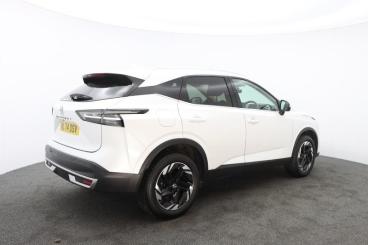 SPOTICAR Nissan Qashqai 1.3 Dig-t Mhev N-connecta Euro 6 (s/s) 5dr Used Car - Suv Hybrid White - Truro - 1200535392_3