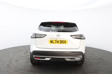 SPOTICAR Nissan Qashqai 1.3 Dig-t Mhev N-connecta Euro 6 (s/s) 5dr Used Car - Suv Hybrid White - Truro - 1200535392_4