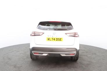SPOTICAR Nissan Qashqai 1.3 Dig-t Mhev N-connecta Euro 6 (s/s) 5dr Used Car - Suv Hybrid White - Truro - 1200535393_4