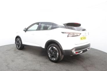 SPOTICAR Nissan Qashqai 1.3 Dig-t Mhev N-connecta Euro 6 (s/s) 5dr Used Car - Suv Hybrid White - Truro - 1200535393_5