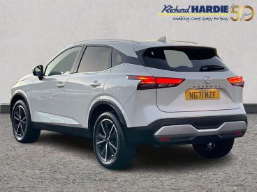 SPOTICAR Nissan Qashqai 1.3 Dig-t Mhev Tekna Euro 6 (s/s) 5dr Used Car - Suv Hybrid White - Ashington - 1200536289_2