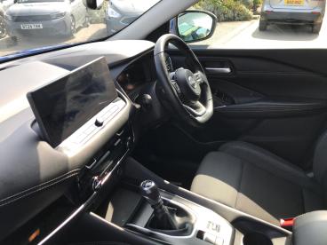 SPOTICAR Nissan Qashqai 1.3 Dig-t Mhev N-connecta Euro 6 (s/s) 5dr Used Car - Suv Hybrid Blue - Bangor - 1200536981_5