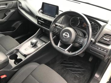 SPOTICAR Nissan Qashqai 1.3 Dig-t Mhev Acenta Premium Xtron Euro 6 (s/s) 5 Used Car - Suv Hybrid White - Bangor - 1200549226_3