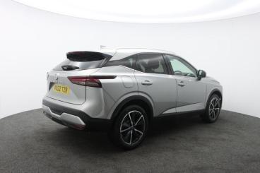 SPOTICAR Nissan Qashqai 1.3 Dig-t Mhev Tekna Euro 6 (s/s) 5dr Used Car - Suv Hybrid Silver - Truro - 1200549249_3