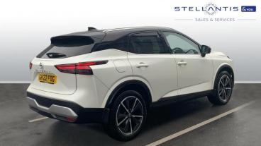 SPOTICAR Nissan Qashqai 1.3 Dig-t Mhev Tekna Euro 6 (s/s) 5dr Used Car - Suv Hybrid White - Maidstone - 1200550519_3