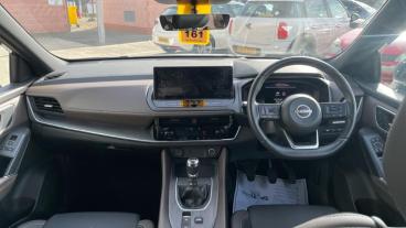 SPOTICAR Nissan Qashqai 1.3 Dig-t Mhev Tekna Euro 6 (s/s) 5dr Used Car - Suv Hybrid Black - Liverpool - 1200552479_4