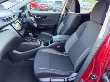 SPOTICAR Nissan Qashqai 1.3 Dig-t Acenta Premium Dct Auto Euro 6 (s/s) 5dr Used Car - Suv Petrol Red - Billinghay - 1200552586_4