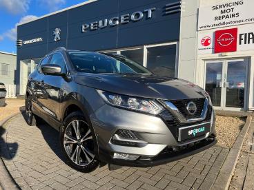 SPOTICAR Nissan Qashqai 1.3 Dig-t N-connecta Euro 6 (s/s) 5dr Used Car - Suv Petrol Grey - Ryde - 1200552804_1