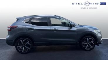 SPOTICAR Nissan Qashqai 1.3 Dig-t Tekna Euro 6 (s/s) 5dr Used Car - Suv Petrol Blue - Bristol - 1200552970_2