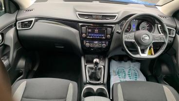 SPOTICAR Nissan Qashqai 1.3 Dig-t Acenta Premium Euro 6 (s/s) 5dr Used Car - Suv Petrol Blue - Walton On Thames - 1200553040_4