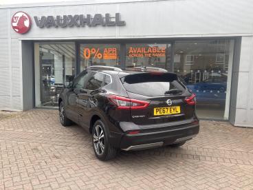 SPOTICAR Nissan Qashqai 1.5 Dci N-connecta Euro 6 (s/s) 5dr Used Car - Suv Diesel Black - High Wycombe - 1200555403_5