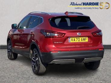 SPOTICAR Nissan Qashqai 1.3 Dig-t N-motion Euro 6 (s/s) 5dr Used Car - Suv Petrol Red - Wallsend - 1200564158_2