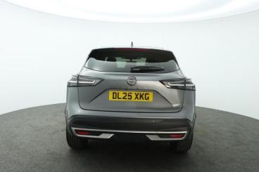 SPOTICAR Nissan Qashqai 1.3 Dig-t Mhev N-connecta Euro 6 (s/s) 5dr Used Car - Suv Hybrid Grey - Truro - 1200590022_4