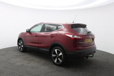 SPOTICAR Nissan Qashqai 1.5 Dci N-connecta Euro 6 (s/s) 5dr Used Car - Suv Diesel Red - Truro - 1200592842_5