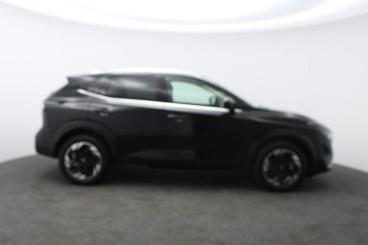 SPOTICAR Nissan Qashqai 1.3 Dig-t Mhev N-connecta Euro 6 (s/s) 5dr Used Car - Suv Hybrid  - Truro - 1200593914_2
