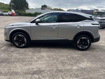 SPOTICAR Nissan Qashqai 1.3 Dig-t Mhev N-connecta Xtron Euro 6 (s/s) 5dr Used Car - Suv Hybrid Silver - Pontypridd - 1200596671_4