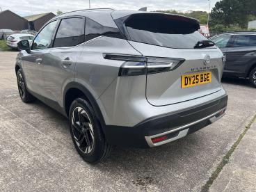 SPOTICAR Nissan Qashqai 1.3 Dig-t Mhev N-connecta Xtron Euro 6 (s/s) 5dr Used Car - Suv Hybrid Silver - Pontypridd - 1200596671_5