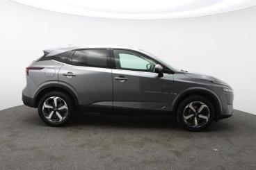 SPOTICAR Nissan Qashqai 1.3 Dig-t Mhev N-connecta Euro 6 (s/s) 5dr Used Car - Suv Hybrid Grey - Truro - 1200602672_2