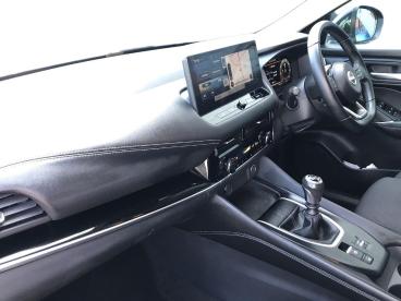 SPOTICAR Nissan Qashqai 1.3 Dig-t Mhev N-connecta Euro 6 (s/s) 5dr Used Car - Suv Hybrid Black - Bangor - 1200603166_5