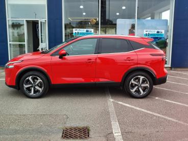 SPOTICAR Nissan Qashqai 1.3 Dig-t Mhev N-connecta Euro 6 (s/s) 5dr Used Car - Suv Hybrid Red - Moray - 1200612979_5