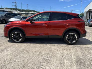 SPOTICAR Nissan Qashqai 1.3 Dig-t Mhev N-connecta Xtron Euro 6 (s/s) 5dr Used Car - Suv Hybrid Red - Pontypridd - 1200616397_4