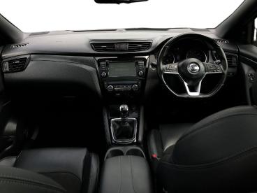 SPOTICAR Nissan Qashqai 1.3 Dig-t N-tec Euro 6 (s/s) 5dr Used Car - Suv Petrol Black - Bangor - 1200620307_4