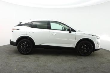 SPOTICAR Nissan Qashqai 1.3 Dig-t Mhev Tekna Xtron Euro 6 (s/s) 5dr Used Car - Suv Hybrid  - Truro - 1200621034_2