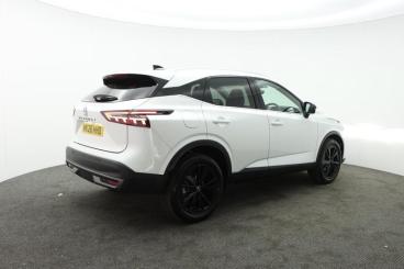 SPOTICAR Nissan Qashqai 1.3 Dig-t Mhev Tekna Xtron Euro 6 (s/s) 5dr Used Car - Suv Hybrid  - Truro - 1200621034_3