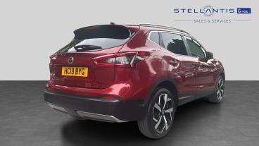SPOTICAR Nissan Qashqai 1.3 Dig-t Tekna Dct Auto Euro 6 (s/s) 5dr Used Car - Suv Petrol Red - Nottingham - 1200621266_3