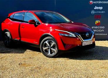 SPOTICAR Nissan Qashqai 1.5 H E-power N-connecta Auto Euro 6 (s/s) 5dr Used Car - Suv Hybrid Red - Kings Lynn - 1200622181_1