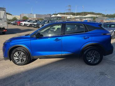 SPOTICAR Nissan Qashqai 1.3 Dig-t Mhev Acenta Premium Euro 6 (s/s) 5dr Used Car - Suv Hybrid Blue - Pontypridd - 1200625015_4