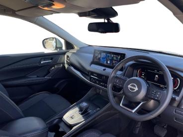 SPOTICAR Nissan Qashqai 1.3 Dig-t Mhev N-connecta Xtron Euro 6 (s/s) 5dr Used Car - Suv Hybrid Grey - Ross-on-wye - 1200627125_4