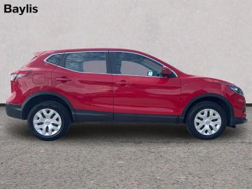 SPOTICAR Nissan Qashqai 1.3 Dig-t Visia Euro 6 (s/s) 5dr Used Car - Suv Petrol Red - Cirencester - 1200632663_5