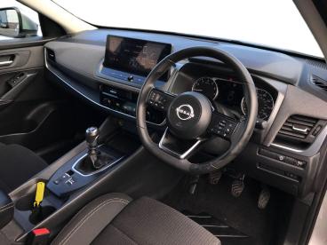 SPOTICAR Nissan Qashqai 1.3 Dig-t Mhev Acenta Premium Euro 6 (s/s) 5dr Used Car - Suv Hybrid Silver - Bangor - 1200633242_3