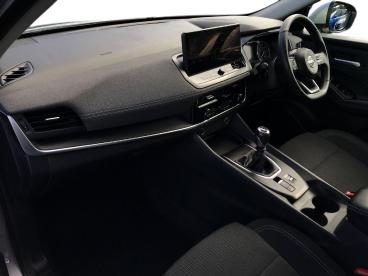 SPOTICAR Nissan Qashqai 1.3 Dig-t Mhev Acenta Premium Euro 6 (s/s) 5dr Used Car - Suv Hybrid Silver - Bangor - 1200633242_5