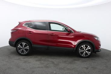 SPOTICAR Nissan Qashqai 1.3 Dig-t N-connecta Dct Auto Euro 6 (s/s) 5dr Used Car - Suv Petrol Red - Truro - 1200636238_2