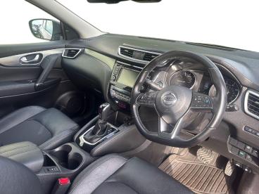 SPOTICAR Nissan Qashqai 1.3 Dig-t Tekna Dct Auto Euro 6 (s/s) 5dr Used Car - Suv Petrol Red - Derby - 1200637673_5