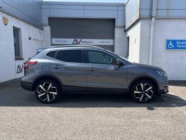 SPOTICAR Nissan Qashqai 1.3 Dig-t Tekna Euro 6 (s/s) 5dr Used Car - Suv Petrol Grey - Inverness - 1200641959_3