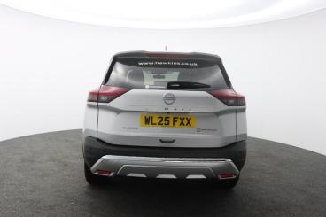 SPOTICAR Nissan X-trail 1.5 H E-power Tekna Auto E-4orce Euro 6 (s/s) 5dr Used Car - Suv Hybrid Silver - Truro - 1200569126_4