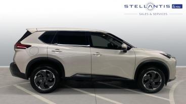 SPOTICAR Nissan X-trail 1.5 Dig-t Mhev Acenta Premium Xtron Euro 6 (s/s) 5 Used Car - Suv Hybrid Silver - West London - 1200586147_2