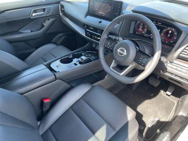 SPOTICAR Nissan X-trail 1.5 H E-power Tekna Auto Euro 6 (s/s) 5dr Used Car - Suv Hybrid White - Sheffield - 1200633020_5