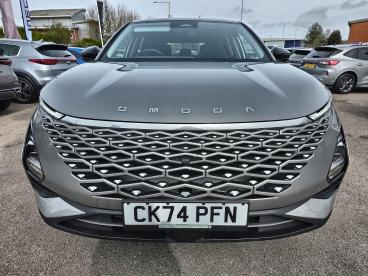 SPOTICAR Omoda 5 1.6 Tgdi Comfort Dct Euro 6 (s/s) 5dr Used Car - Suv Petrol Silver - Bridgend - 1200576706_3