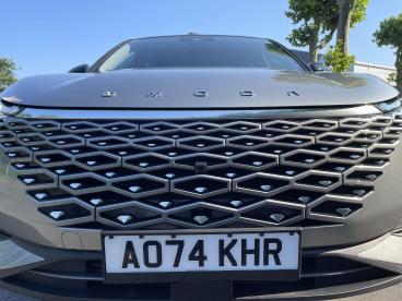 SPOTICAR Omoda 5 1.6 Tgdi Noble Dct Euro 6 (s/s) 5dr Used Car - Suv Petrol Silver - Swansea - 1200588595_4