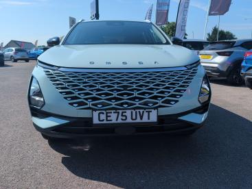 SPOTICAR Omoda 5 1.6 Tgdi Noble Dct Euro 6 (s/s) 5dr Used Car - Suv Petrol Green - Bridgend - 1200619601_2